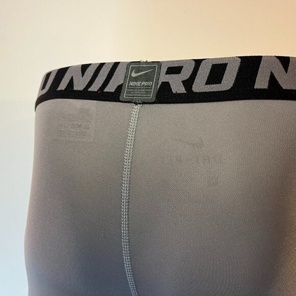 Nike Pro Boy's Size XL 3/4 Cropped Performance Tights - EUC - Picture 4 of 5